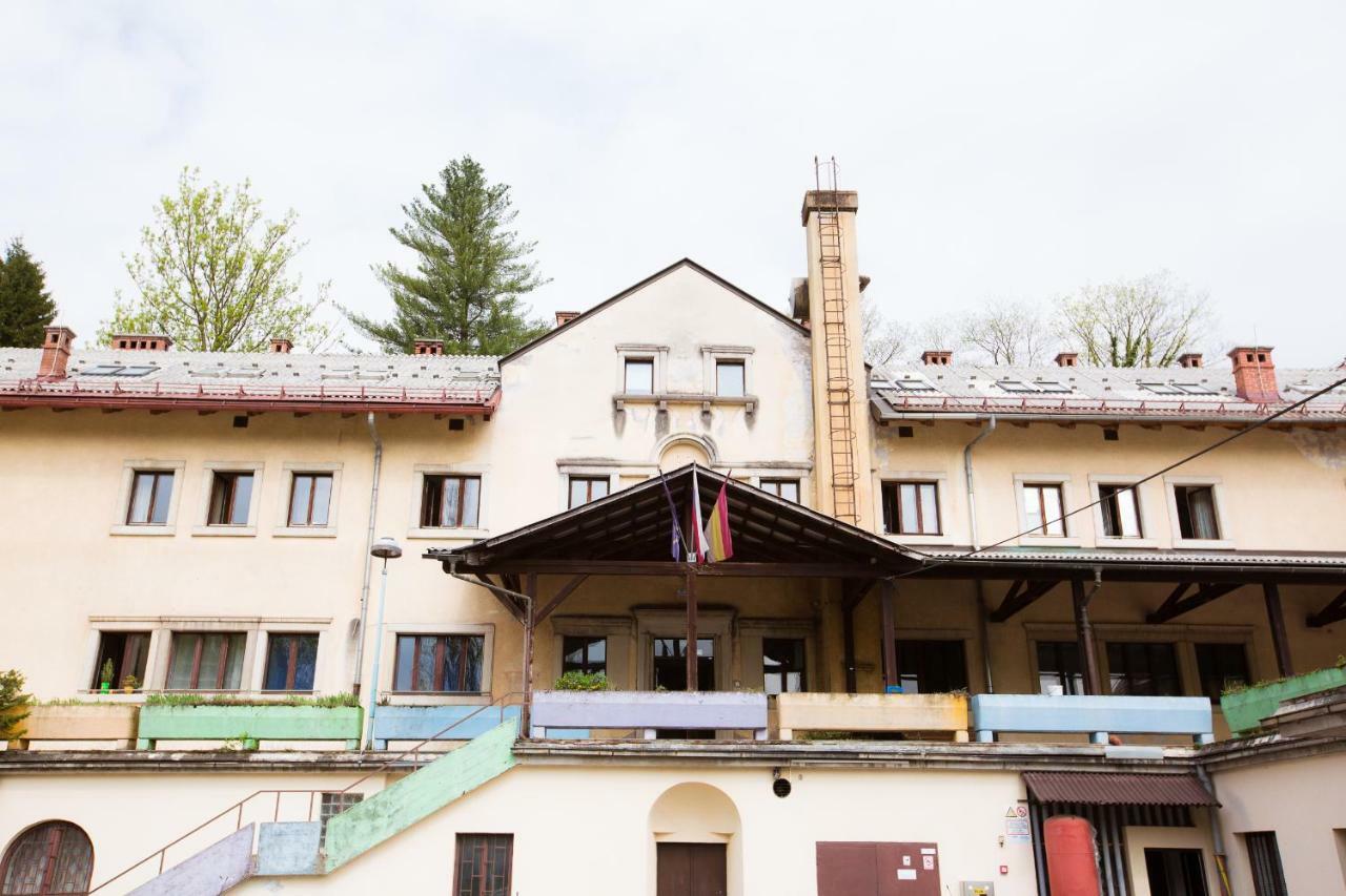 Hostel Idrija Exterior photo