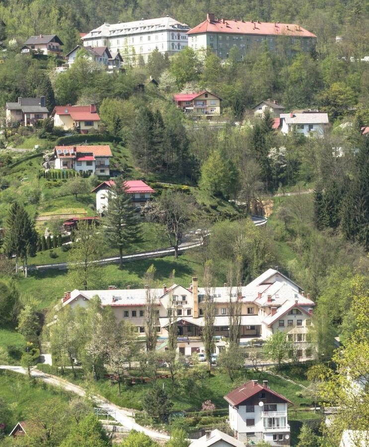 Hostel Idrija Exterior photo